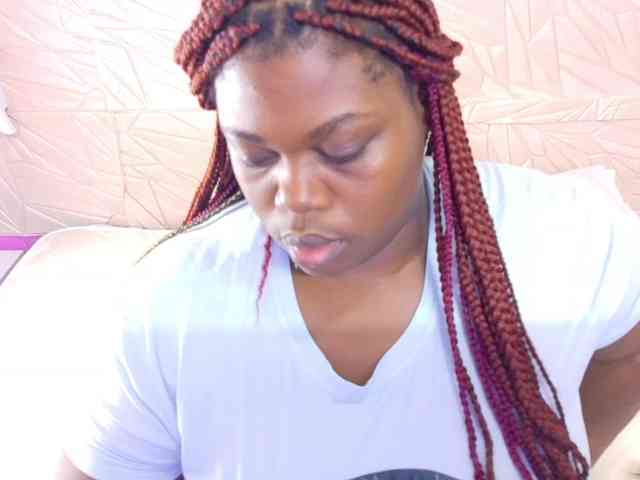 ebony-suggarmommy1 webcam