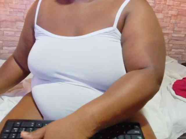 ebony-suggarmommy1