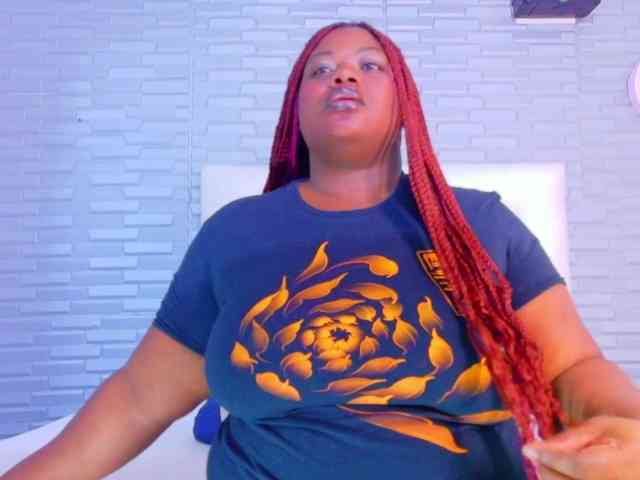 ebony-suggarmommy1 webcam