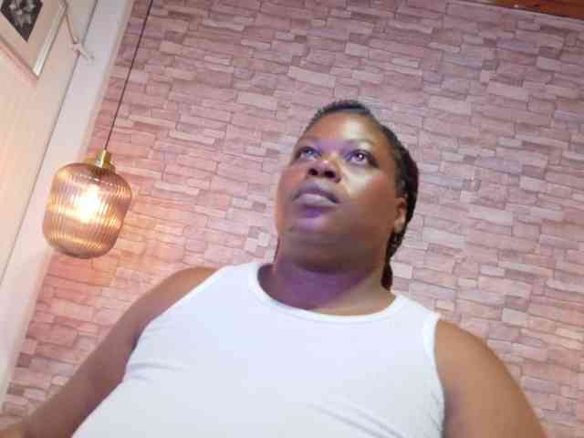 ebony-suggarmommy1 ebony-suggarmommy1