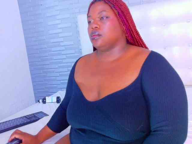 ebony-suggarmommy1 webcam