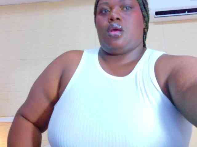 ebony-suggarmommy1 webcam