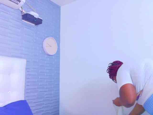 ebony-suggarmommy1 webcam