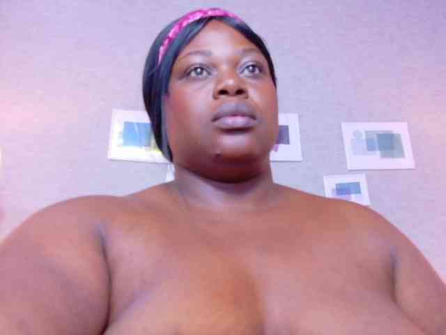 ebony-suggarmommy1 webcam