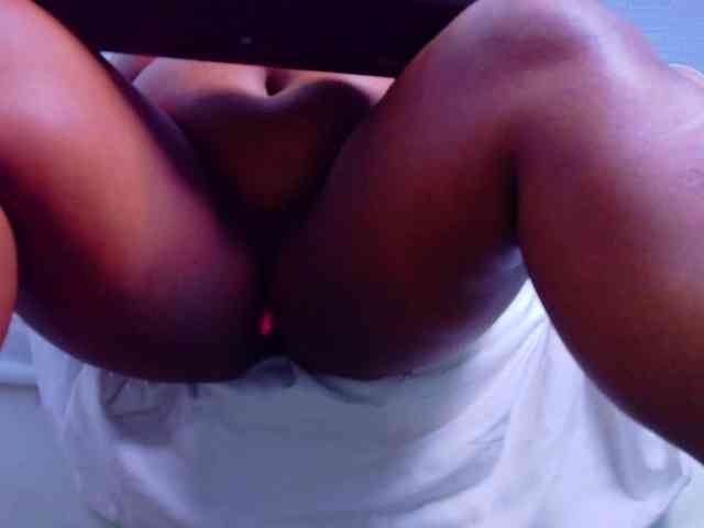 ebony-suggarmommy1 webcam