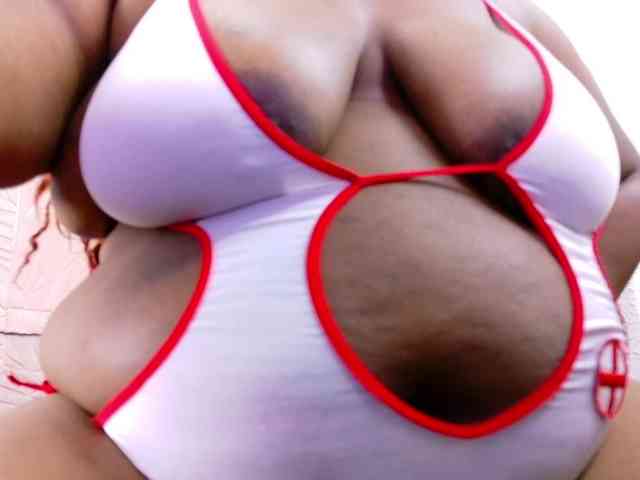 ebony-suggarmommy1 webcam