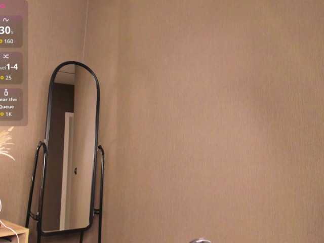 Gentle-Sine live cam on BongaCams