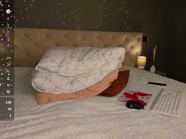 Gentle-Sine live cam on BongaCams
