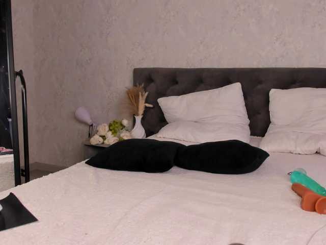 Gentle-Sine live cam on BongaCams