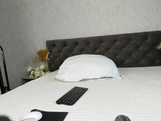 Gentle-Sine live cam on BongaCams