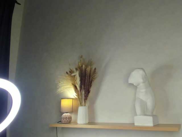 Gentle-Sine live cam on BongaCams