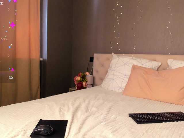 Gentle-Sine live cam on BongaCams