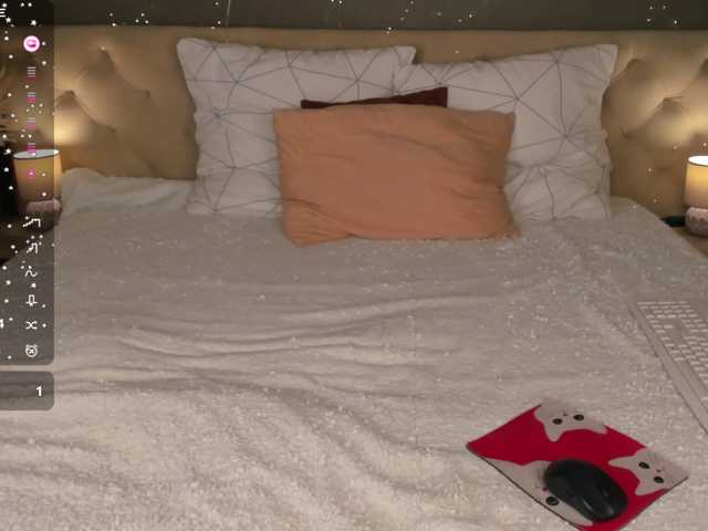 Gentle-Sine live cam on BongaCams