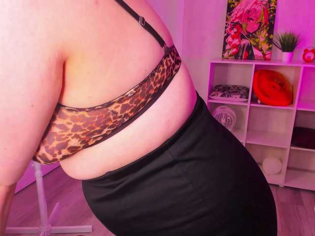 Gentle-Sine live cam on BongaCams