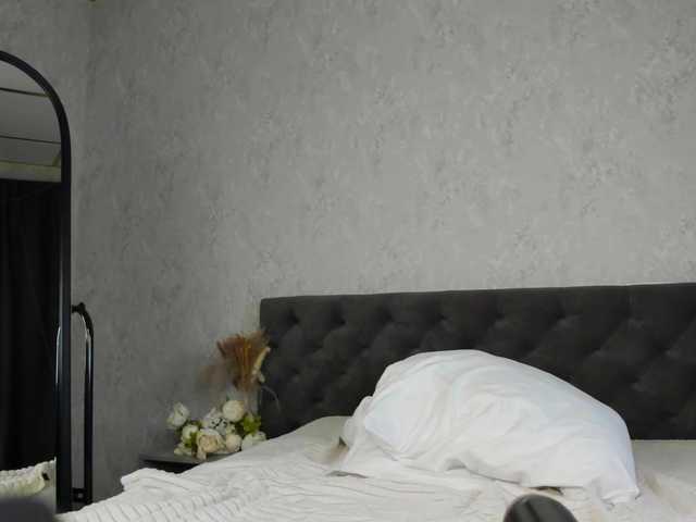 Gentle-Sine live cam on BongaCams