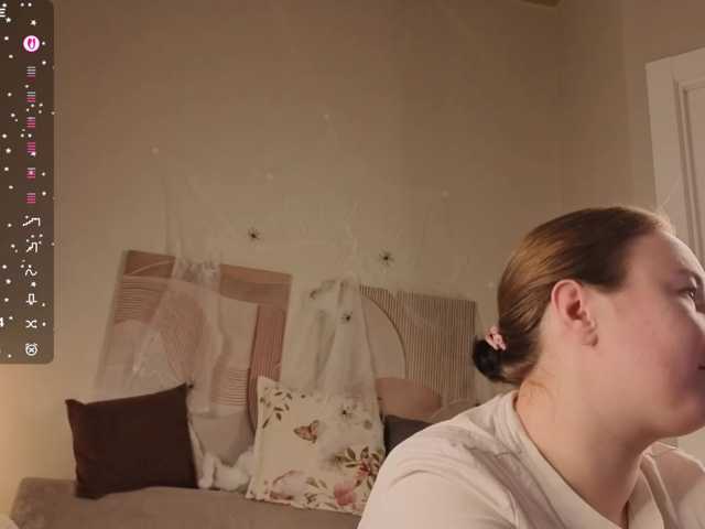 Gentle-Sine live cam on BongaCams