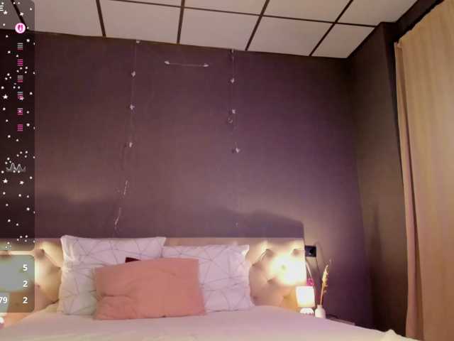 Gentle-Sine live cam on BongaCams
