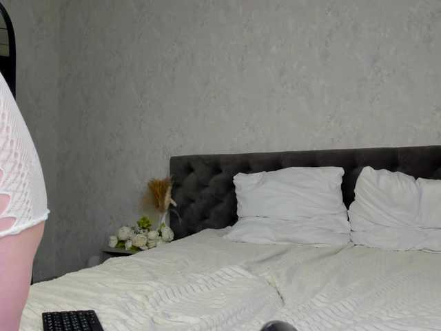 Gentle-Sine live cam on BongaCams