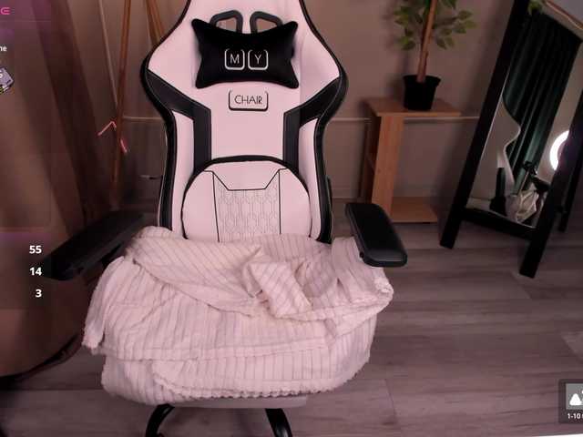 Gentle-Sine live cam on BongaCams