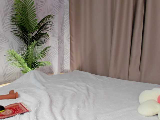 Gentle-Sine live cam on BongaCams