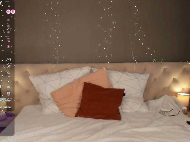Gentle-Sine live cam on BongaCams