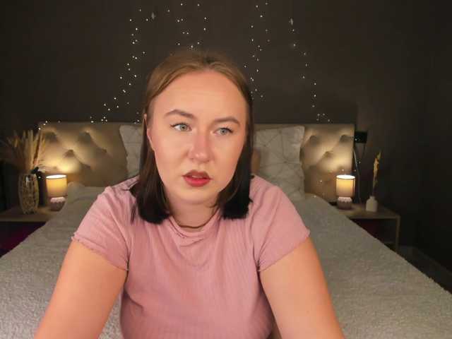 Gentle-Sine live cam on BongaCams