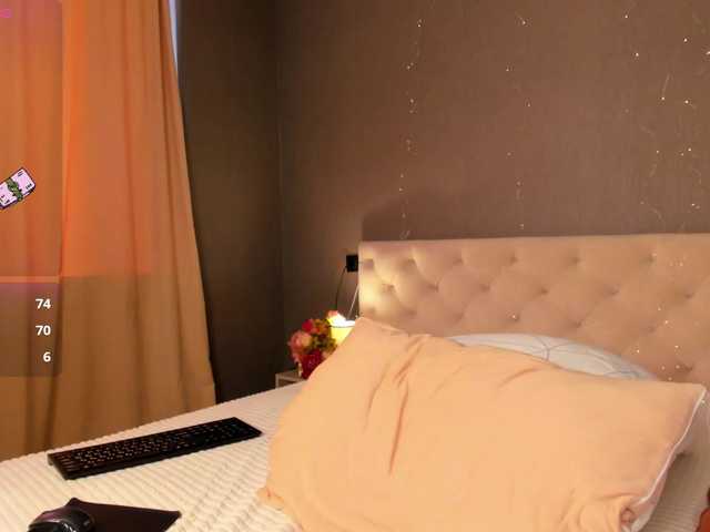 Gentle-Sine live cam on BongaCams
