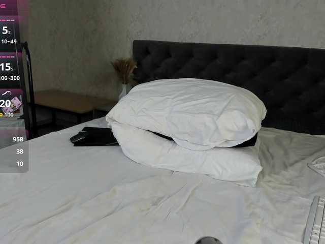 Gentle-Sine live cam on BongaCams