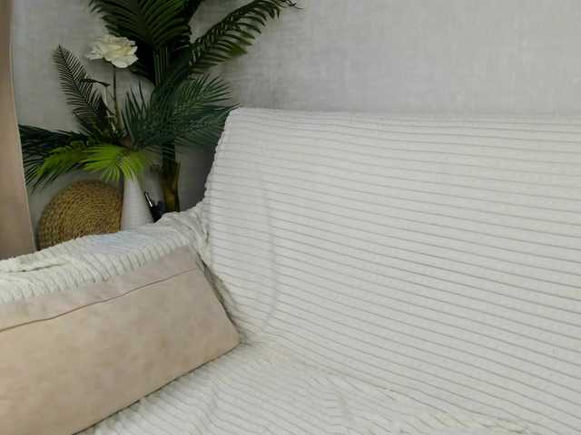 Gentle-Sine live cam on BongaCams