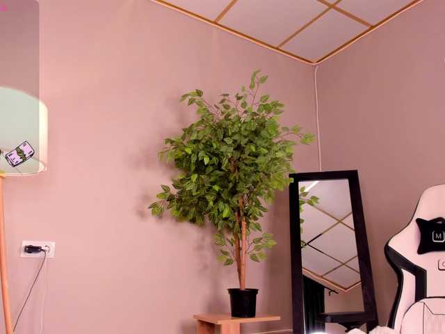 Gentle-Sine live cam on BongaCams
