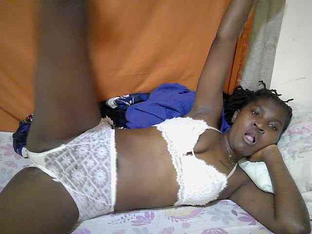 pretty-mayah webcam