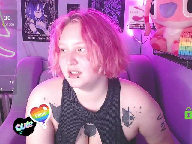 DolliRosee webcam