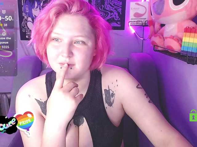 DolliRosee live cam
