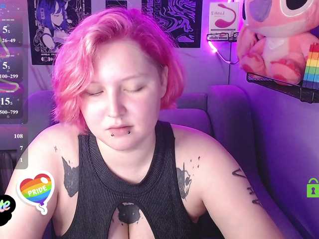 DolliRosee live cam on BongaCams