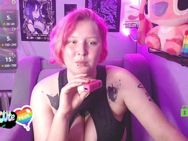 DolliRosee live cam on BongaCams