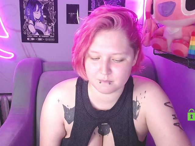 DolliRosee live cam on BongaCams
