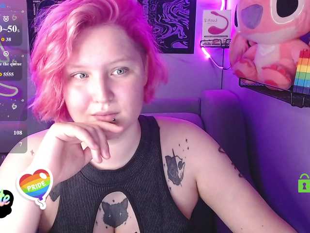 DolliRosee live cam on BongaCams