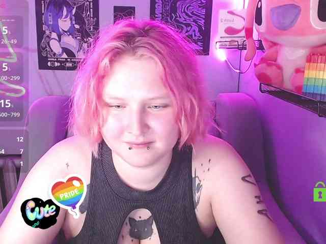 DolliRosee webcam