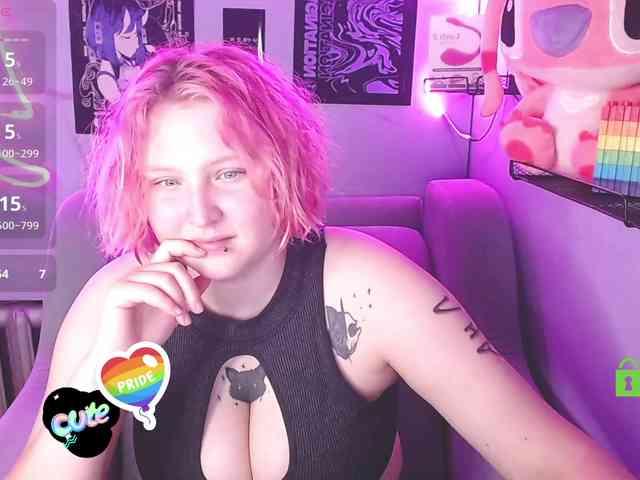 DolliRosee webcam