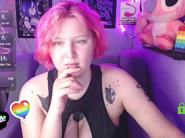 DolliRosee webcam
