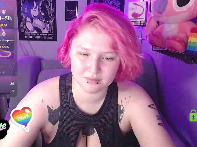 DolliRosee webcam