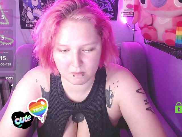 DolliRosee webcam