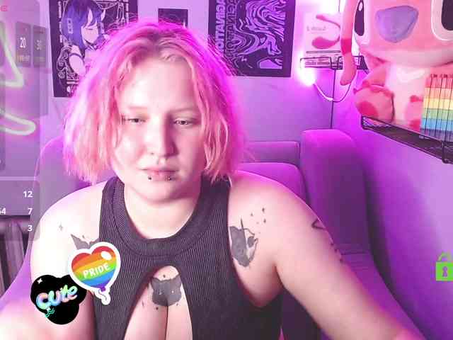 DolliRosee webcam