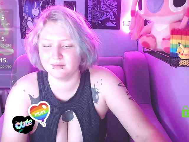 DolliRosee webcam