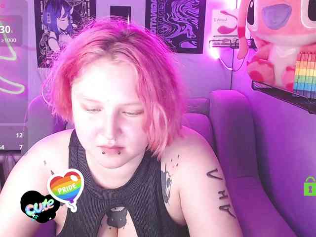 DolliRosee webcam