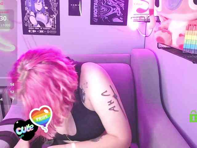 DolliRosee webcam