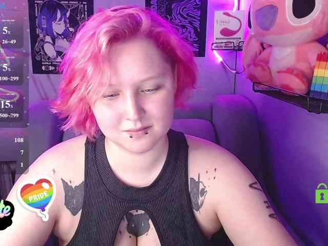 DolliRosee webcam