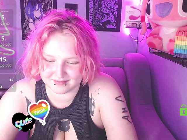 DolliRosee webcam