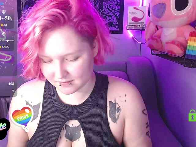 DolliRosee webcam