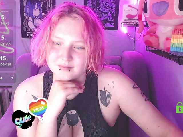 DolliRosee webcam